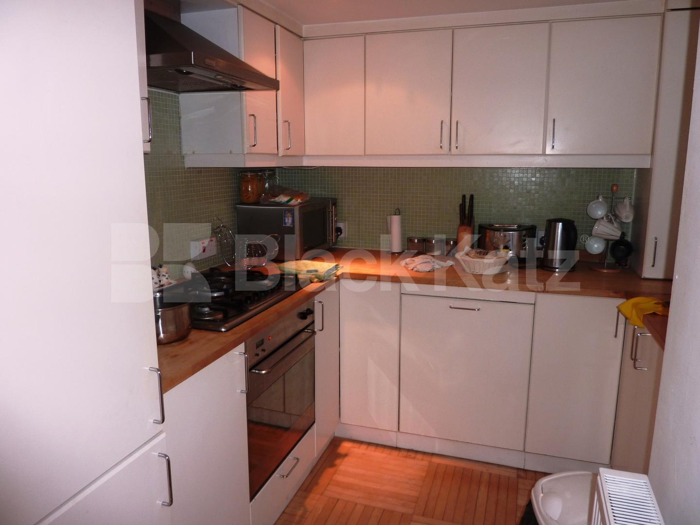 			GARDEN FLAT!, 2 Bedroom, 1 bath, 1 reception Flat			 Marylands Road , MAIDA VALE
